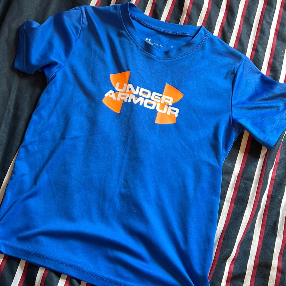 4 Shirts - Under Armour Shirt Bundle